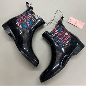 Juicy Couture Rain Boot Black Rainbow Color Heart Graffiti Short Size 8 NWT